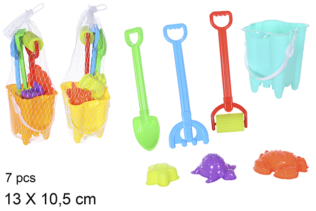 Colorful beach bucket with 7 accessories