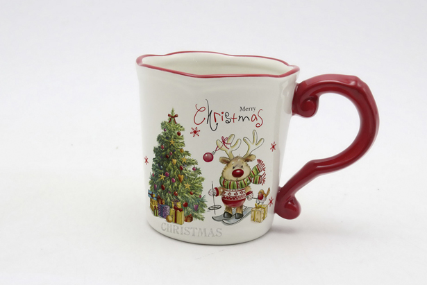 Ceramic mug Christmas decorated reindeer 560 ml