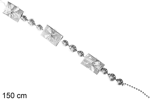 Pendentif cadeaux et boules en argent 150 cm