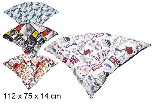 [110397] Large pet triangular cushion
