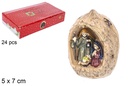 Nacimiento mini en nuez en expositor 5x7 cm